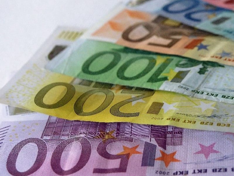 La veille, une affaire de gros budgets